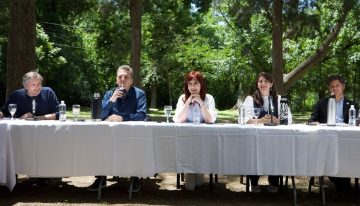 El PJ bonaerense negocia contrarreloj para las elecciones: tensiones, desconfianza y la pulseada por la unidad
