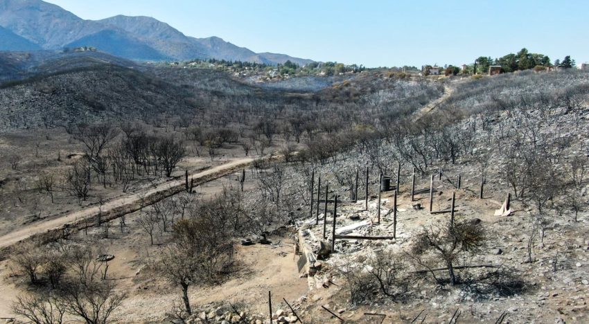 De héroe local a perseguido: la historia del brigadista detenido por la policía durante los incendios en Córdoba