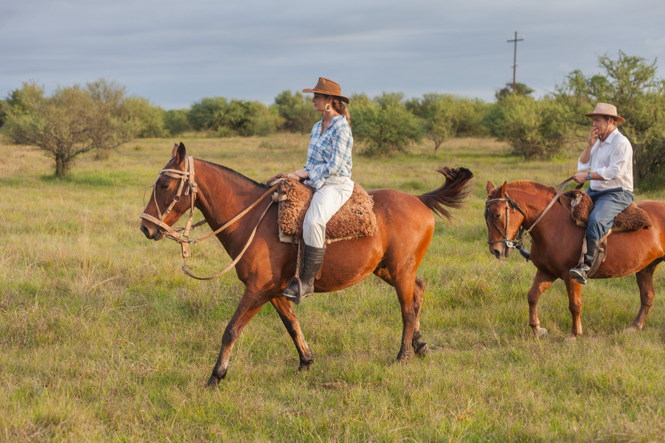 Salir a caballo por el campo es un muy buen plan en Estancia El Prado.
