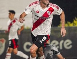 River fijó una cláusula récord de 100 millones de euros para Bautista Dadín, el delantero de 19 años que brilla en reserva