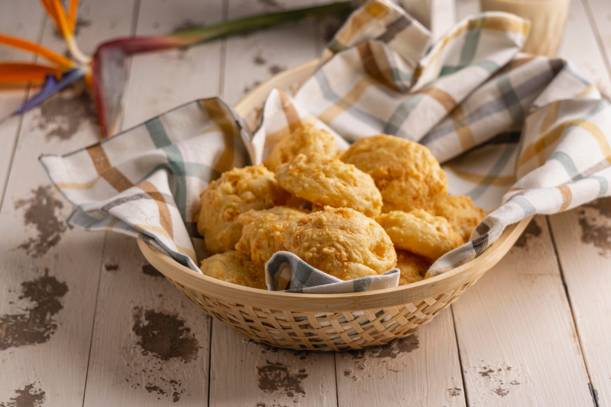 Scones de queso más livianos, sin manteca ni harinas tradicionales