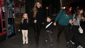 La foto de la China Suárez en Ezeiza que fue considerada como un escandaloso “palito” a Wanda Nara