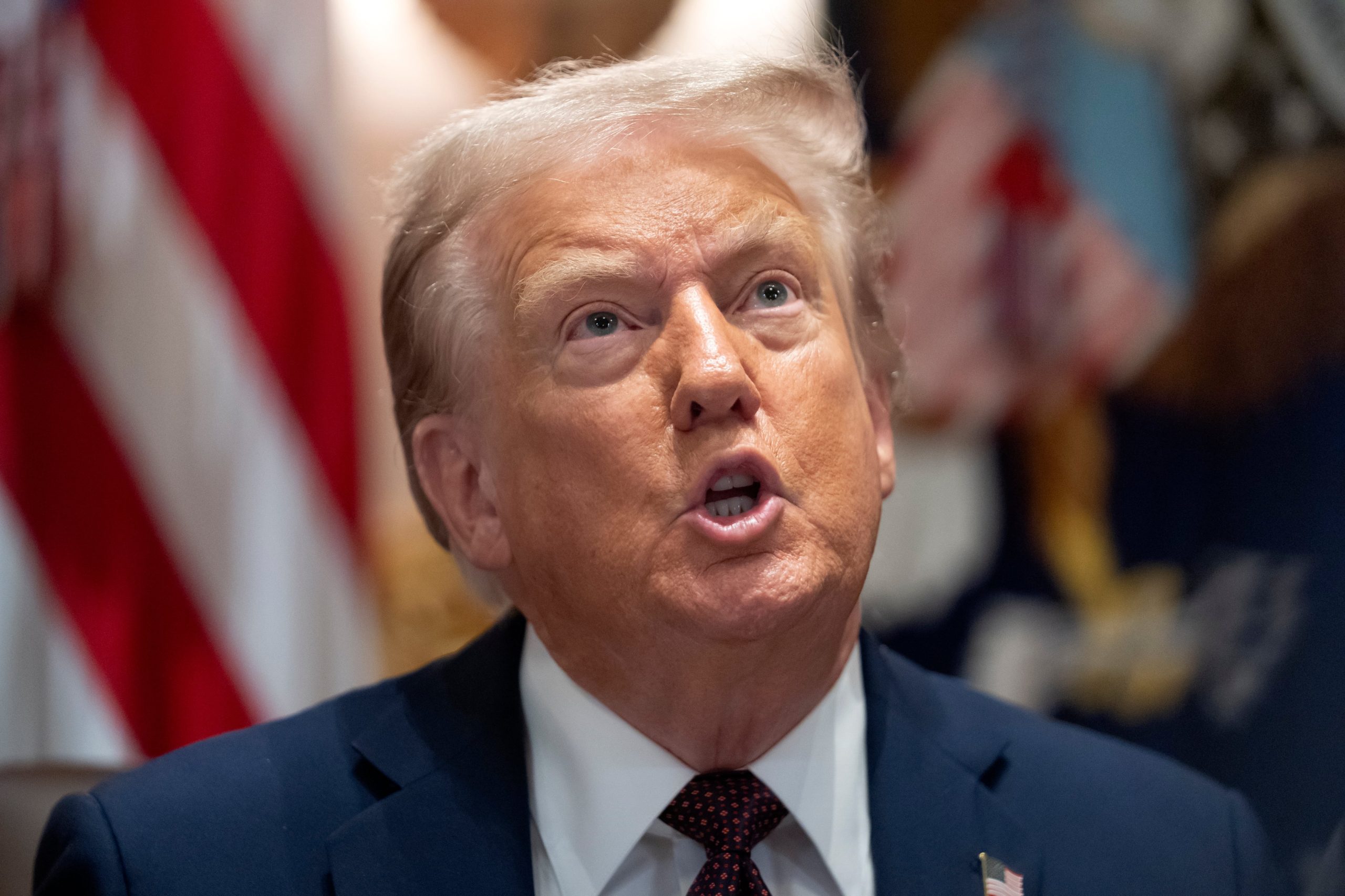 El presidente Donald Trump habla durante una reunión de su gabinete en la Casa Blanca, el martes 26 de agosto de 2025, en Washington. (AP Foto/Mark Schiefelbein)