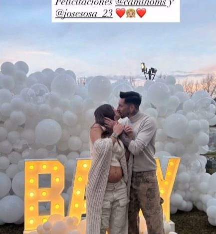 La historia de amor de Cami Homs y José Sosa: su primer mensaje, el ultimátum y un bebé en camino