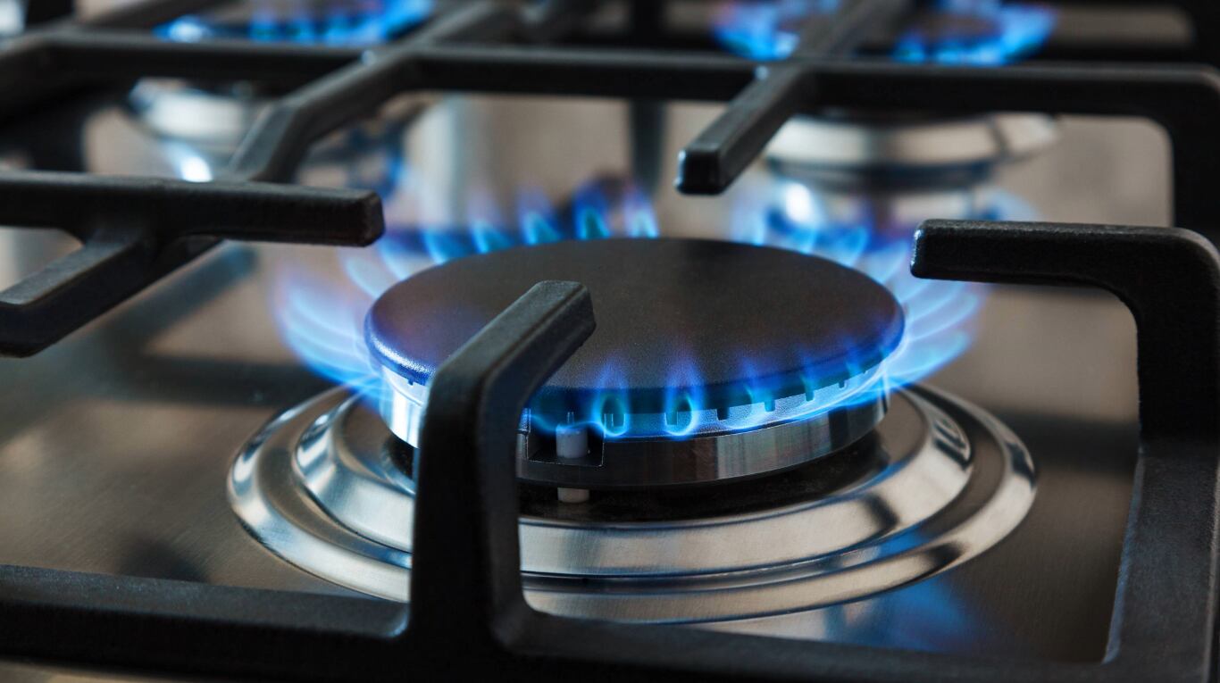 El Gobierno volvió a subsidiar la luz y el gas a las familias de altos ingresos para contener la inflación. (Foto: AdobeStock).