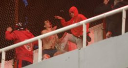 Violencia y caos en Independiente, en vivo: qué se sabe de los graves incidentes con los hinchas de U. de Chile hoy