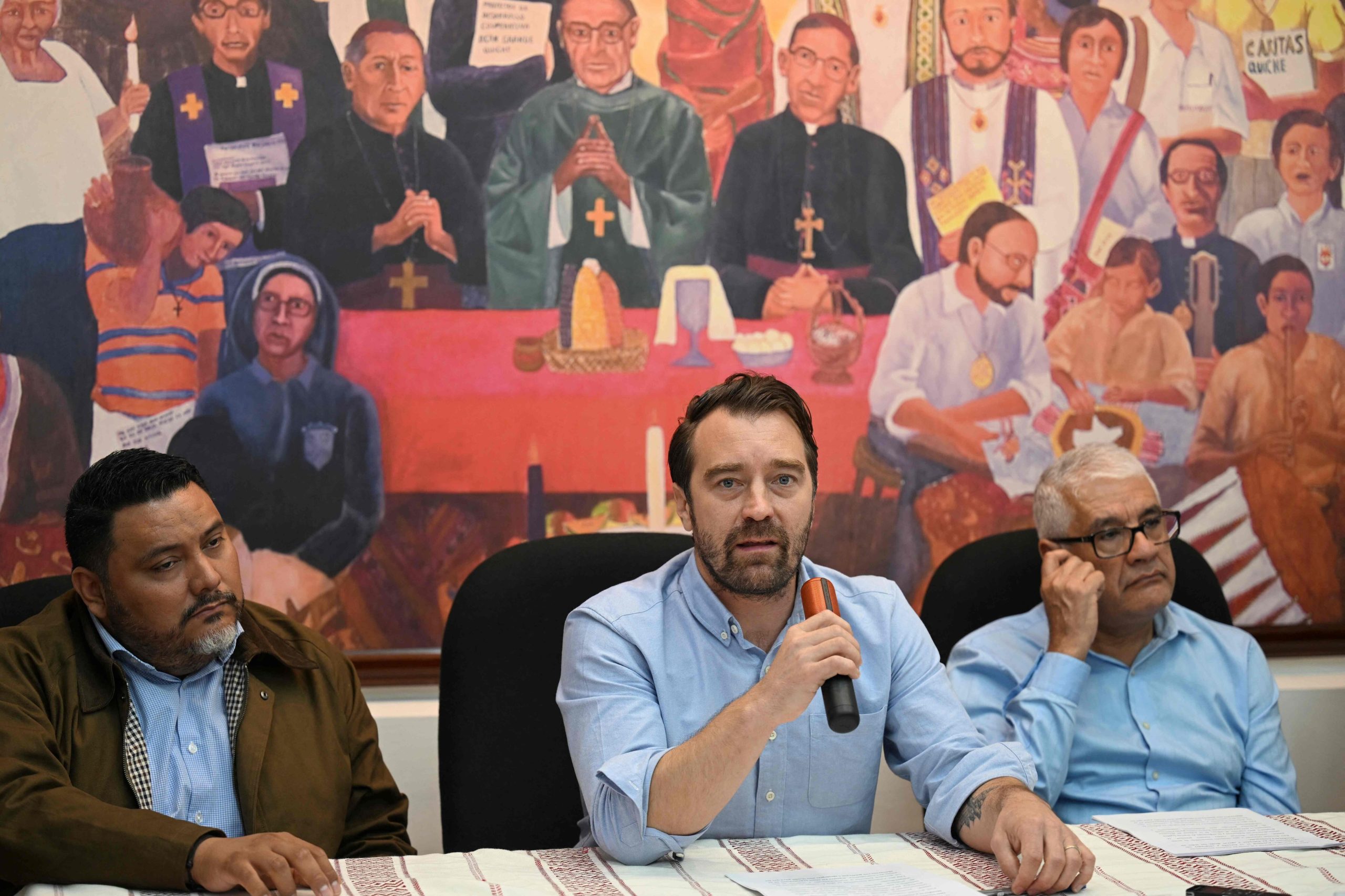 Noha Bullock, director de la ONG Cristosal, exiliado por la escalada represiva de Bukele
