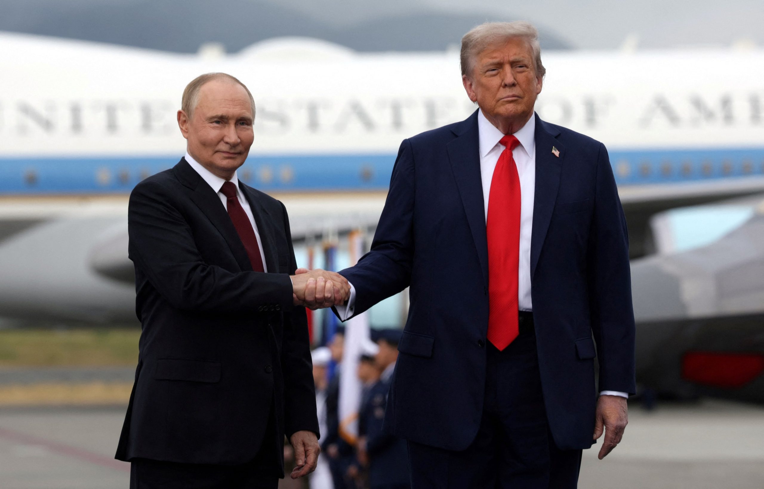 Donald Trump y Vladimir Putin tuvieron una reunión bilateral el viernes 15 de agosto