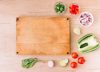 Ni detergente ni lavandina: el truco para limpiar las tablas de la cocina y dejarlas como nuevas