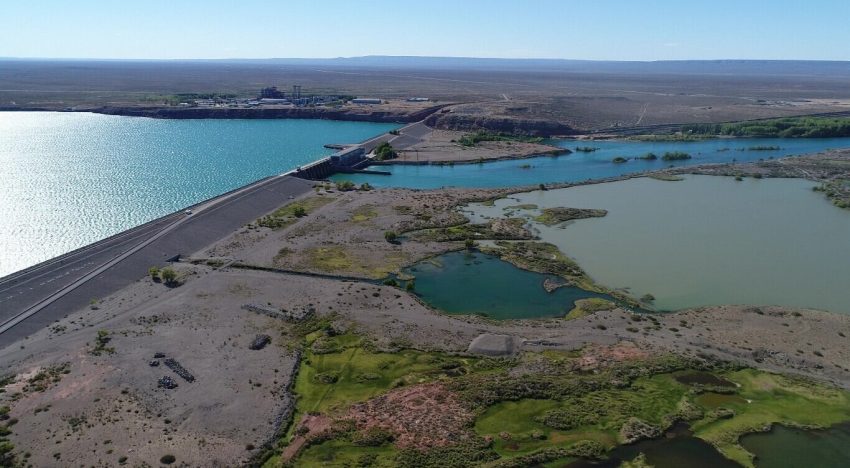 El Gobierno abrió la licitación de cuatro represas clave, por las que prevé recaudar US$500 millones