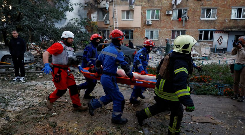 Al menos ocho muertos en un ataque masivo de Rusia contra Kiev con drones y misiles