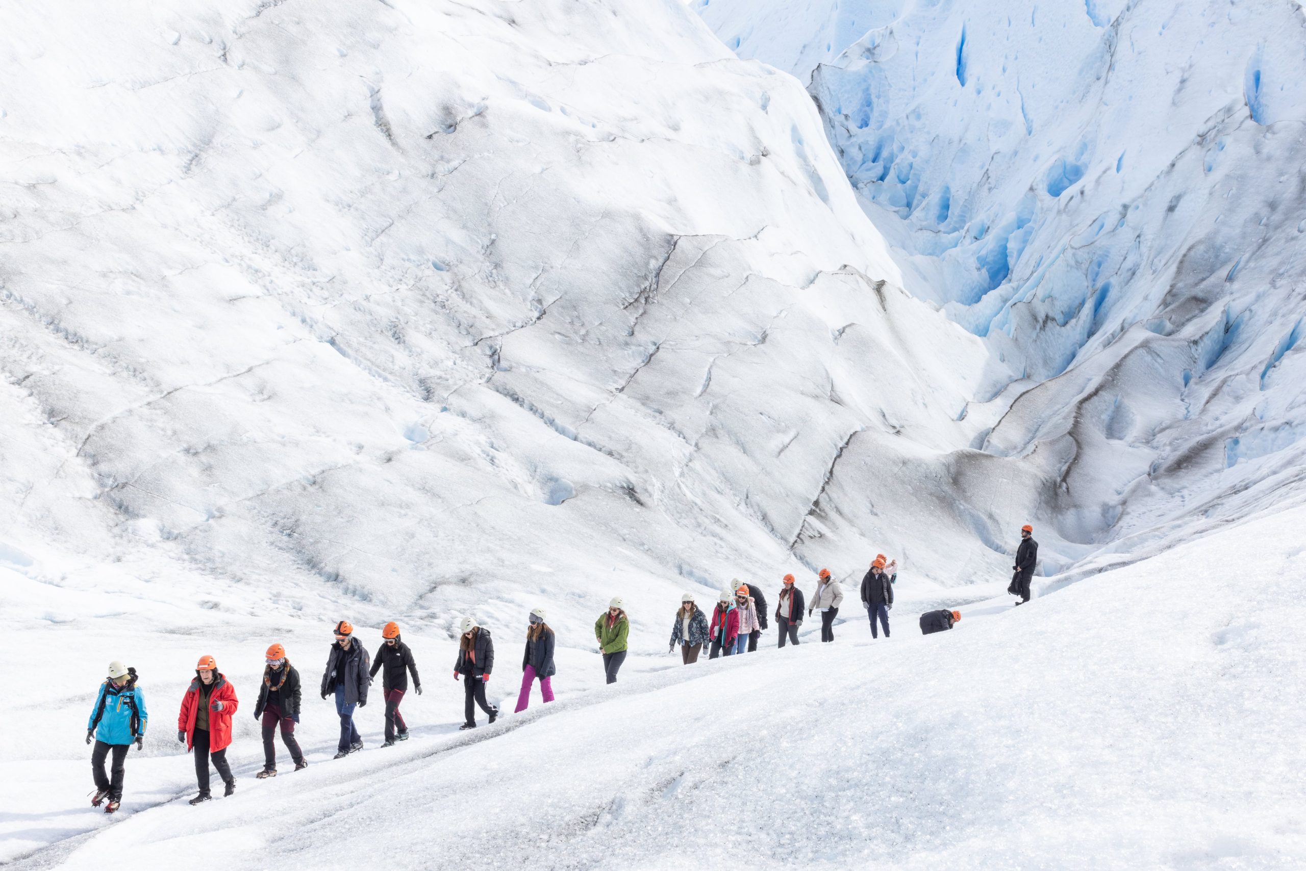 En El Calafate se puede contratar el trekking sobre el glaciar