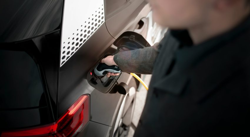 La mala noticia de California para los conductores de carros eléctricos que puede llegar en septiembre