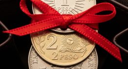Dónde hay que poner monedas en agosto de 2025 para atraer más dinero, según el Feng Shui