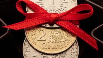 Dónde hay que poner monedas en agosto de 2025 para atraer más dinero, según el Feng Shui