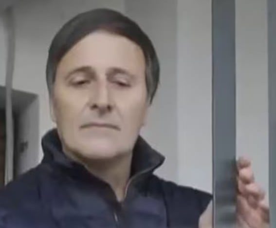 Habló el hermano del joven enterrado en Coghlan luego de que el excompañero de colegio se presentara en la Fiscalía