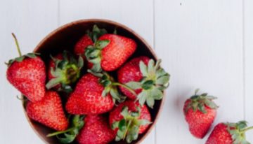 Ni agua ni vinagre: el método más efectivo para limpiar las frutillas y quitarles las bacterias