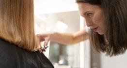 Decile hola a las ondas en el pelo: el corte que es tendencia entre las mujeres de entre 50 y 60 años