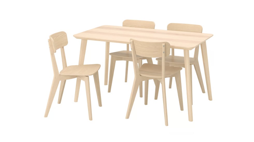 Vista de comedor de Ikea fabricado con fresno.