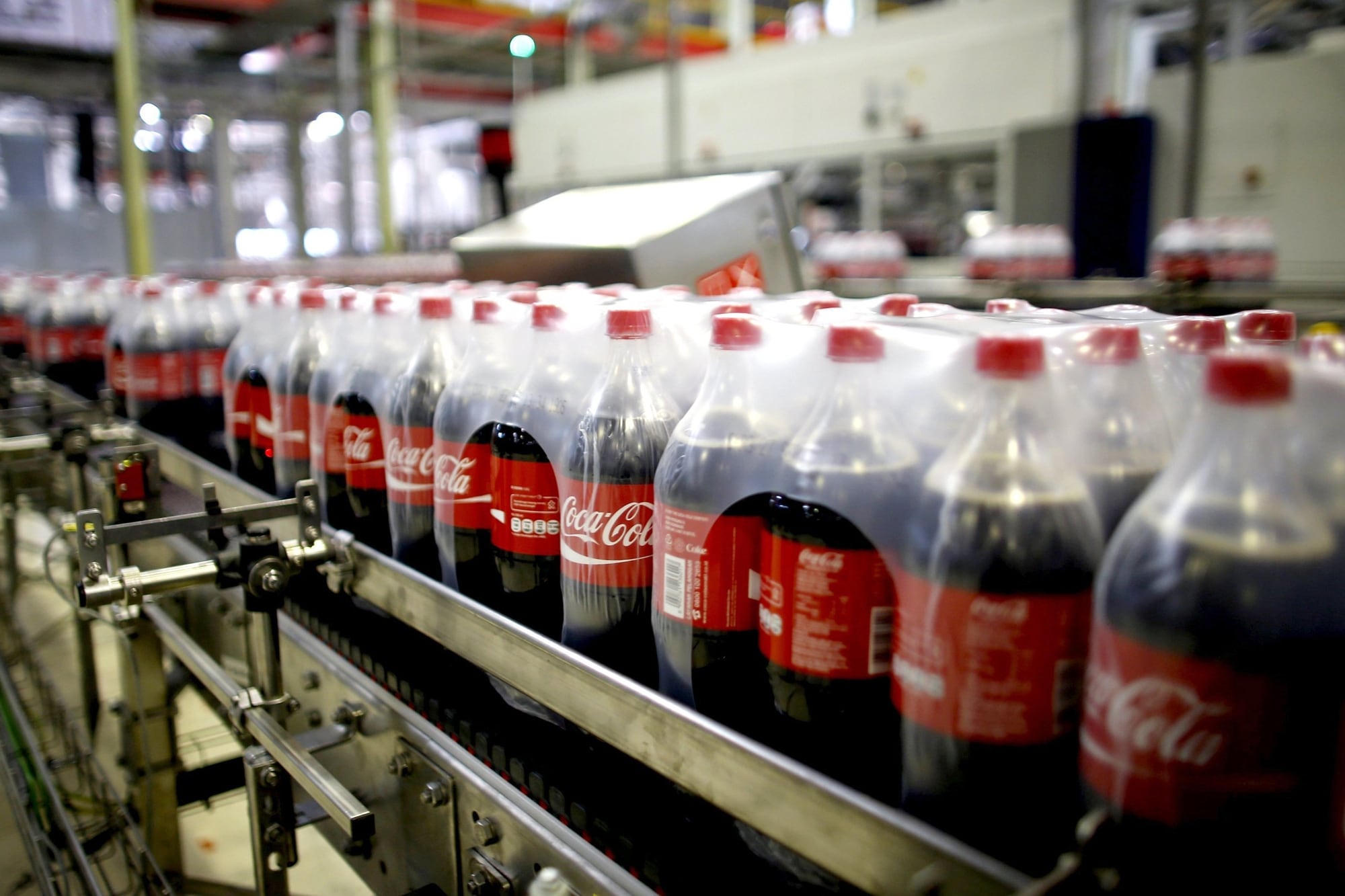 El último reporte de Coca-Cola lamenta la caída en las ventas en América Latina, a lo que se agrega una caída de 6% en México. Salvó parcialmente la tendencia el sobresaliente andar de su negocio en la Argentina. Se disparó 14%.