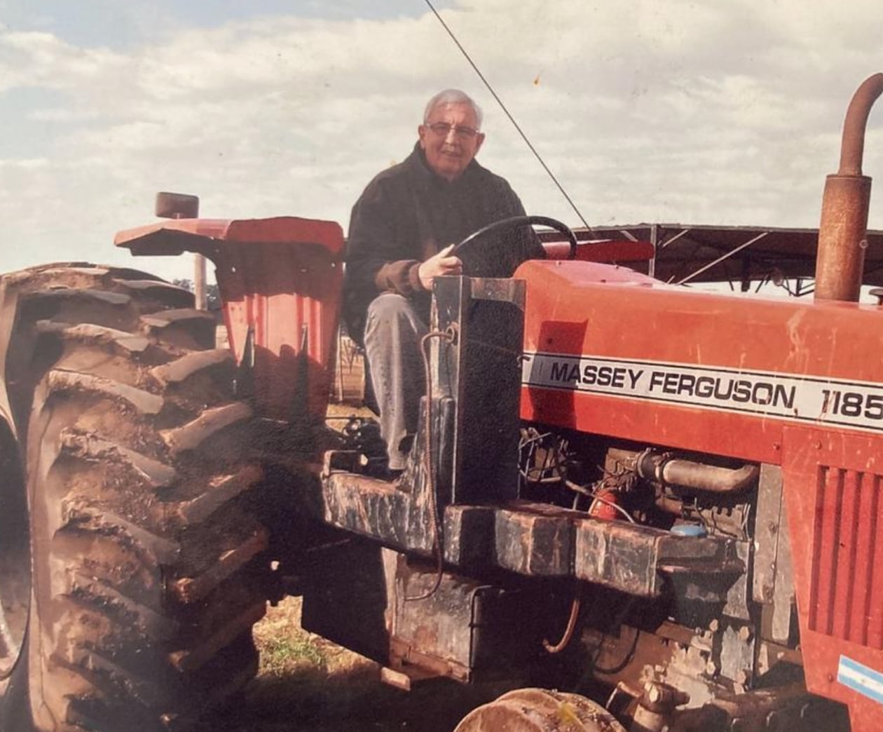 Néstor Giraudo fue quien empezó, junto a sus hermanos, con el tambo y la industria láctea por la década del 70