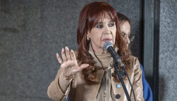 Fuerza Patria se juega todo en Buenos Aires: Kicillof confronta con Milei y La Cámpora se centra en Cristina