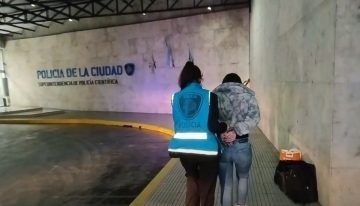 Cayó Heidi, acusada de haber drogado a ocho hombres para robarles: la atraparon cuando se fugaba a Bolivia