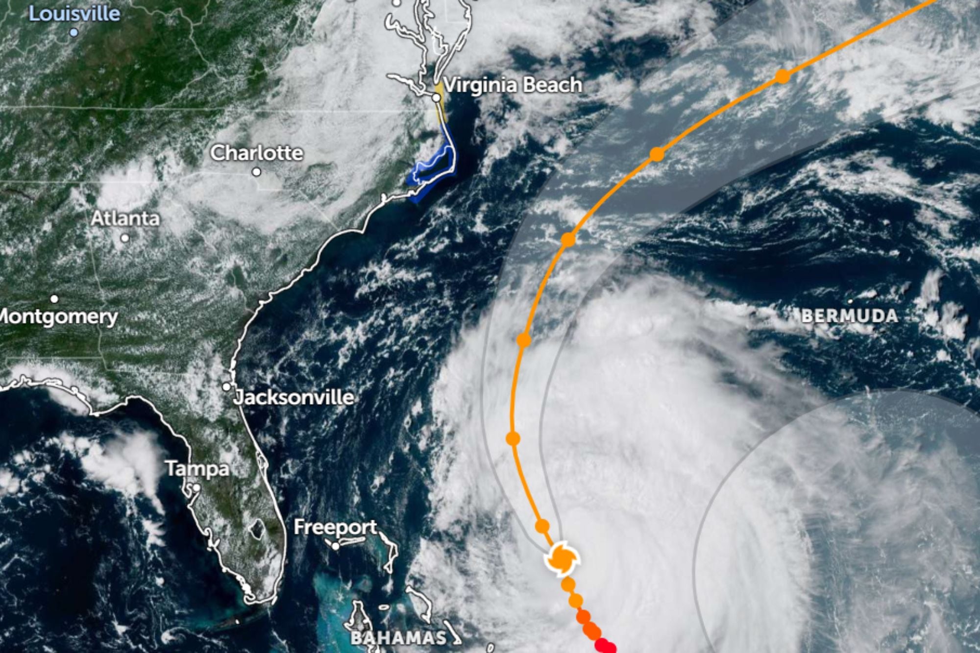 La tormenta se mueve hacia el nor-noroeste cerca de 10 mph (17 km/h)