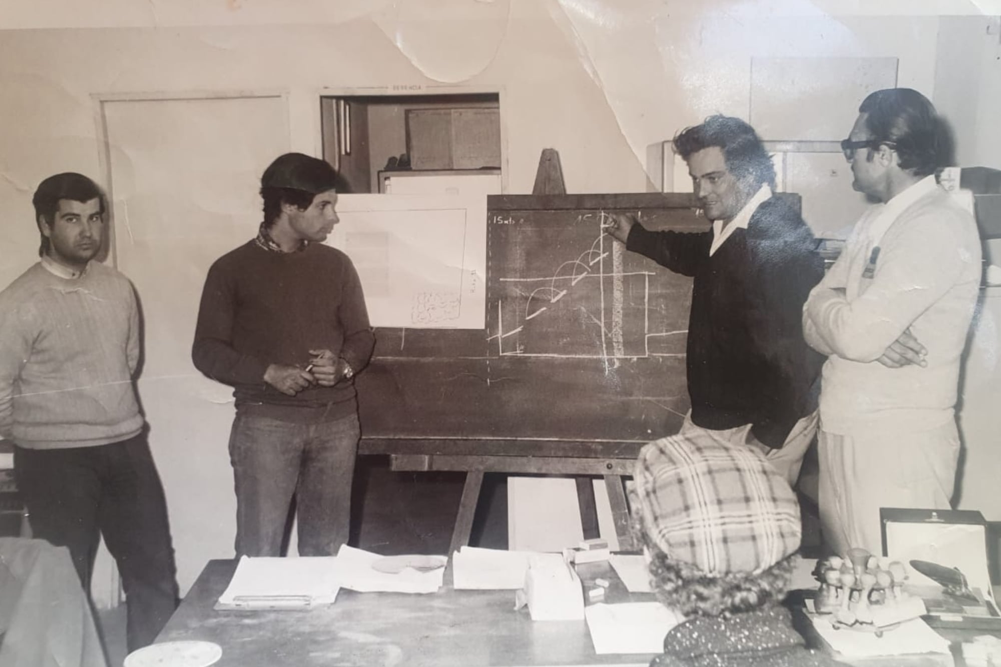 Héctor Augusto Sendoya tiene más de 50 años de trayectoria en el sector