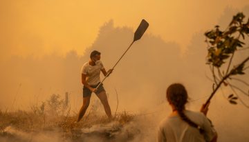 Última hora de los incendios en España, en directo | La lluvia en Picos de Europa ayuda a aliviar los fuegos en la zona norte de León