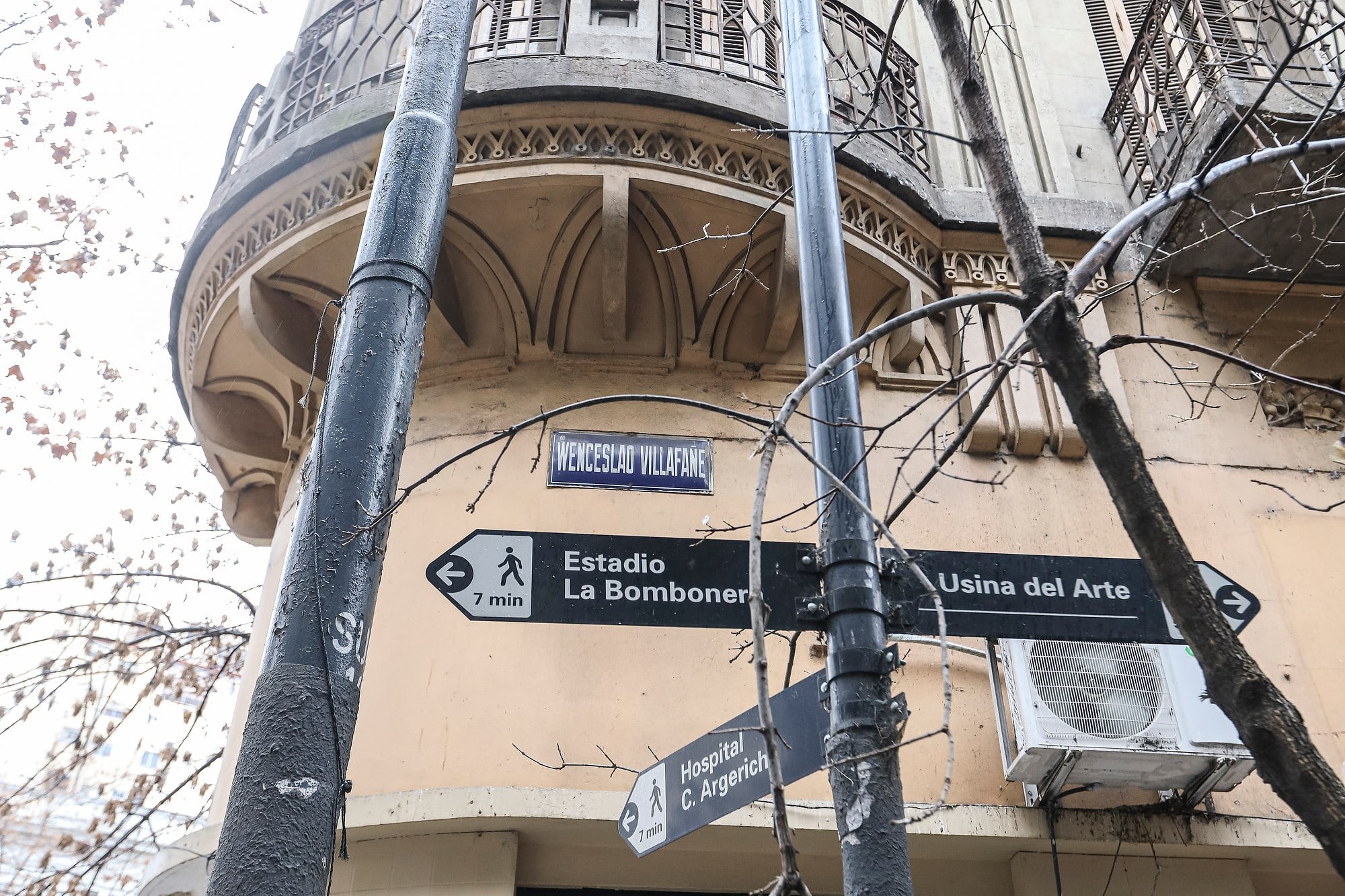 La esquina de Wenceslao Villafañe y Brown, a pocos metros de los atractivos turísticos de La Boca