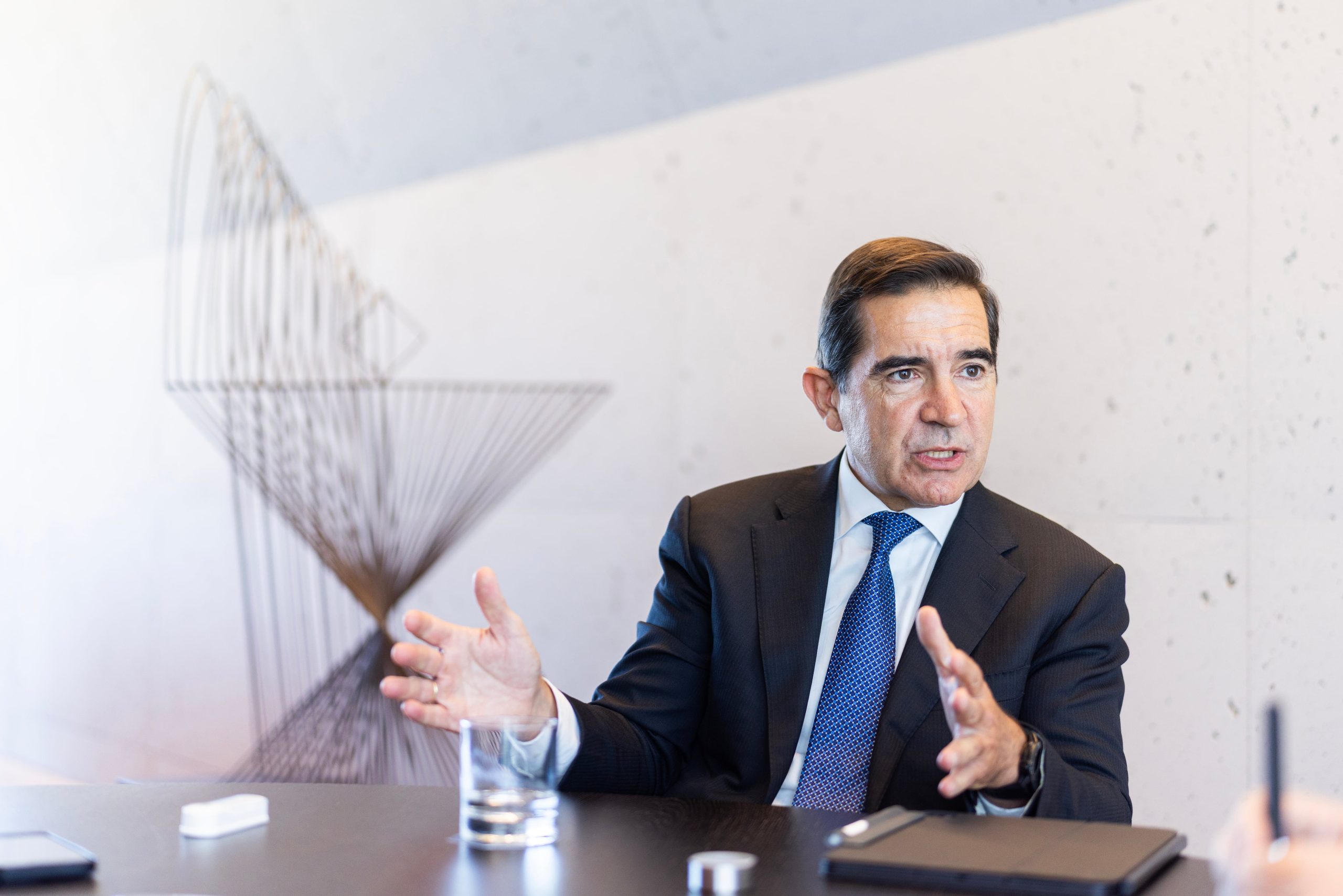 Carlos Torres, presidente del BBVA, fotografiado en la sede del banco en Madrid . Carlos Rosillo.
