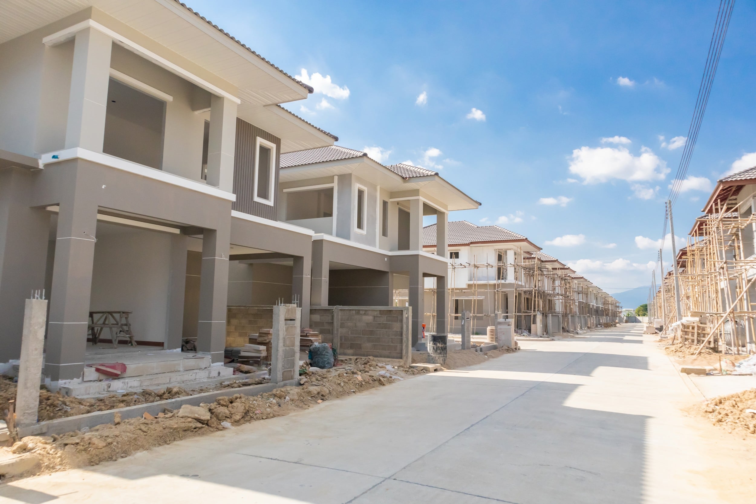 Construir una casa de 100 m² en septiembre de 2025, con los valores más bajos, rondaría los US$138.100