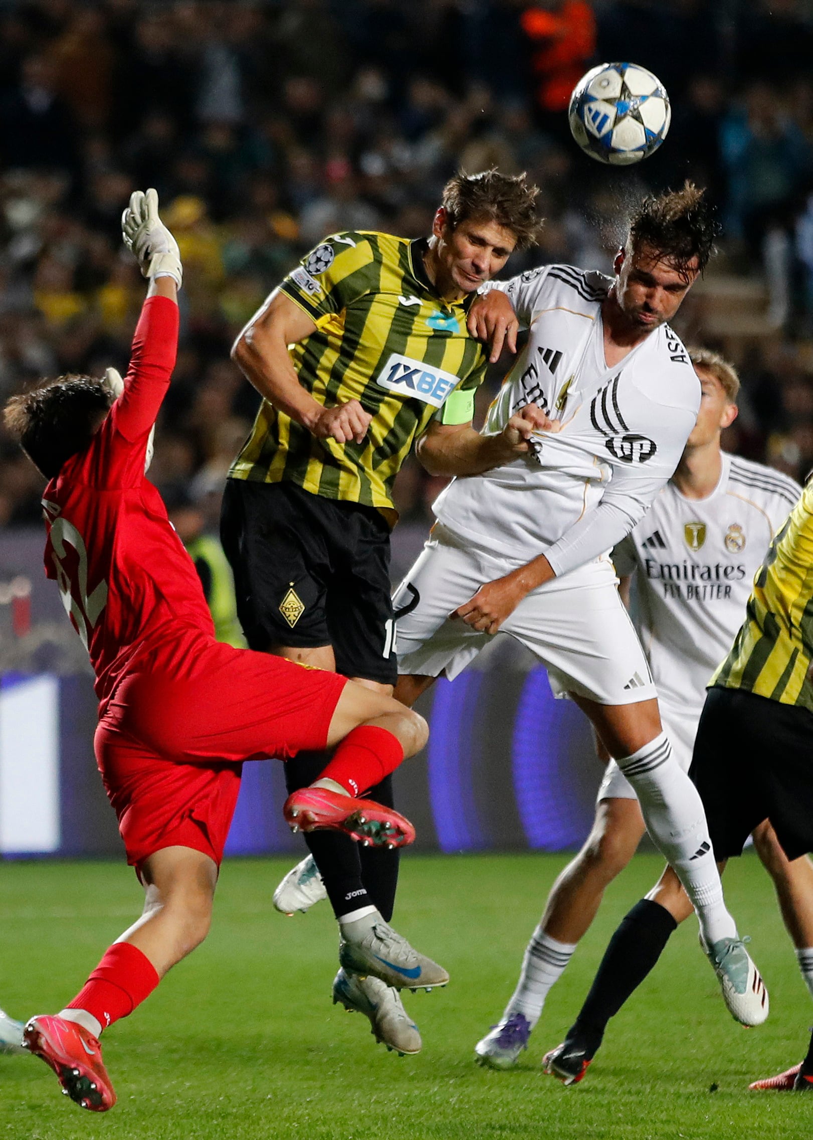 Kairat Almaty vs Real Madrid por la fecha 2 de la Champions League del 2025.
