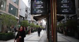 Septiembre en rojo: los dólares cierran el mes al alza y en el mercado detectan ventas de divisas atribuidas al Tesoro