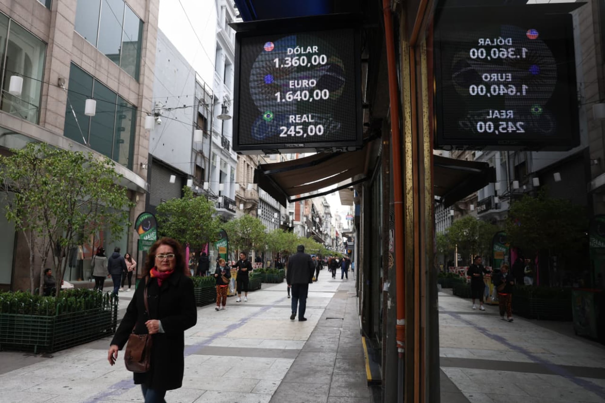 Volvió la brecha cambiaria entre el dólar oficial y el financiero