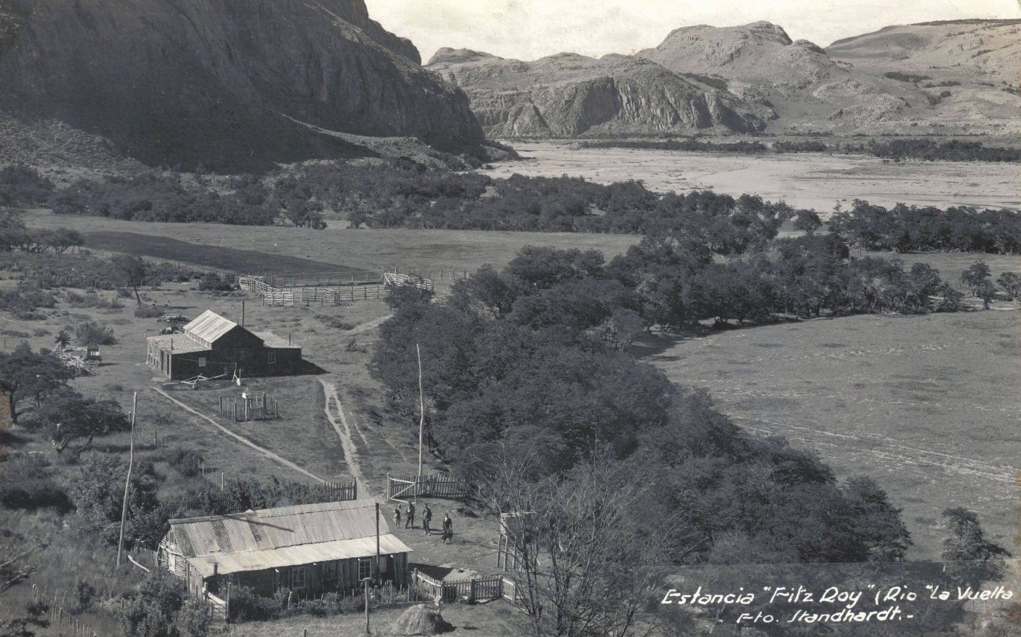 Estancia Fitz Roy, Río La Vuelta. Años 30.