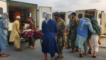Un fuerte terremoto causa cientos de muertos en el este de Afganistán