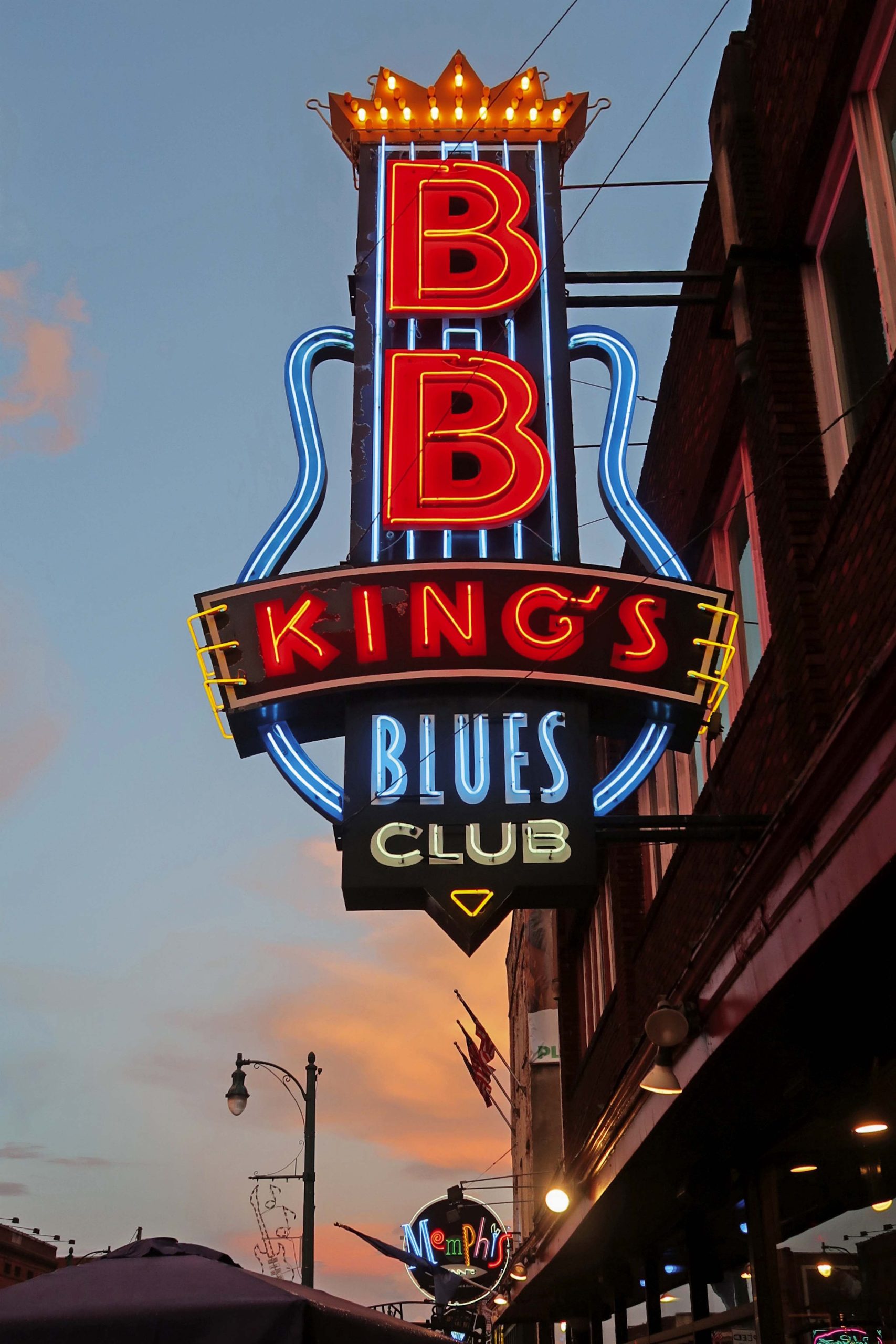 Uno de los bares clásicos de Memphis: música, baile y comida sureña desde 1991