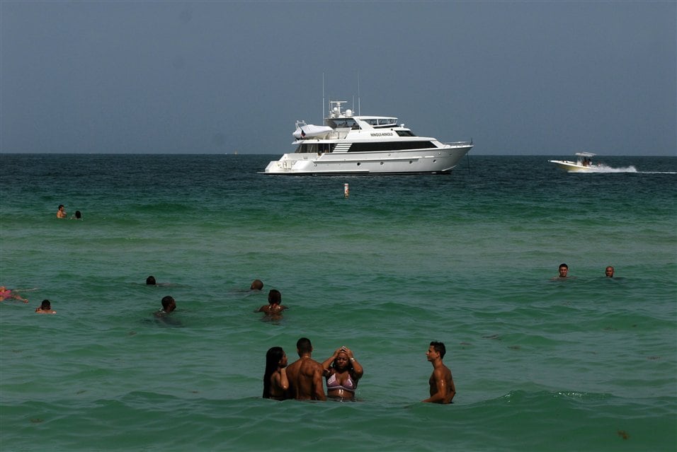 Las playas de Miami parecen esperar un aluvión de argentinos durante el verano