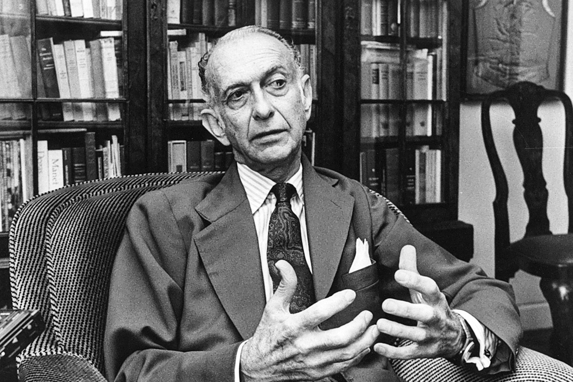 Martínez de Hoz, ministro de Economía en 1980