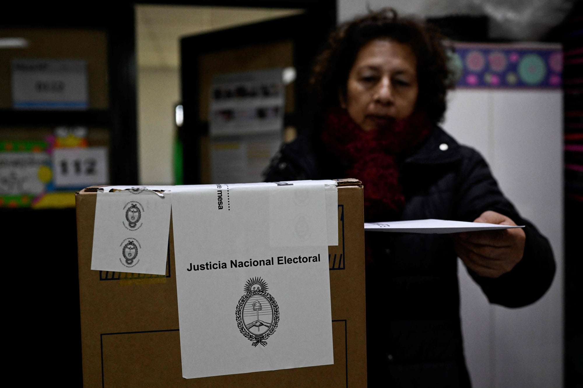 A las 18 cierran las mesas de votación