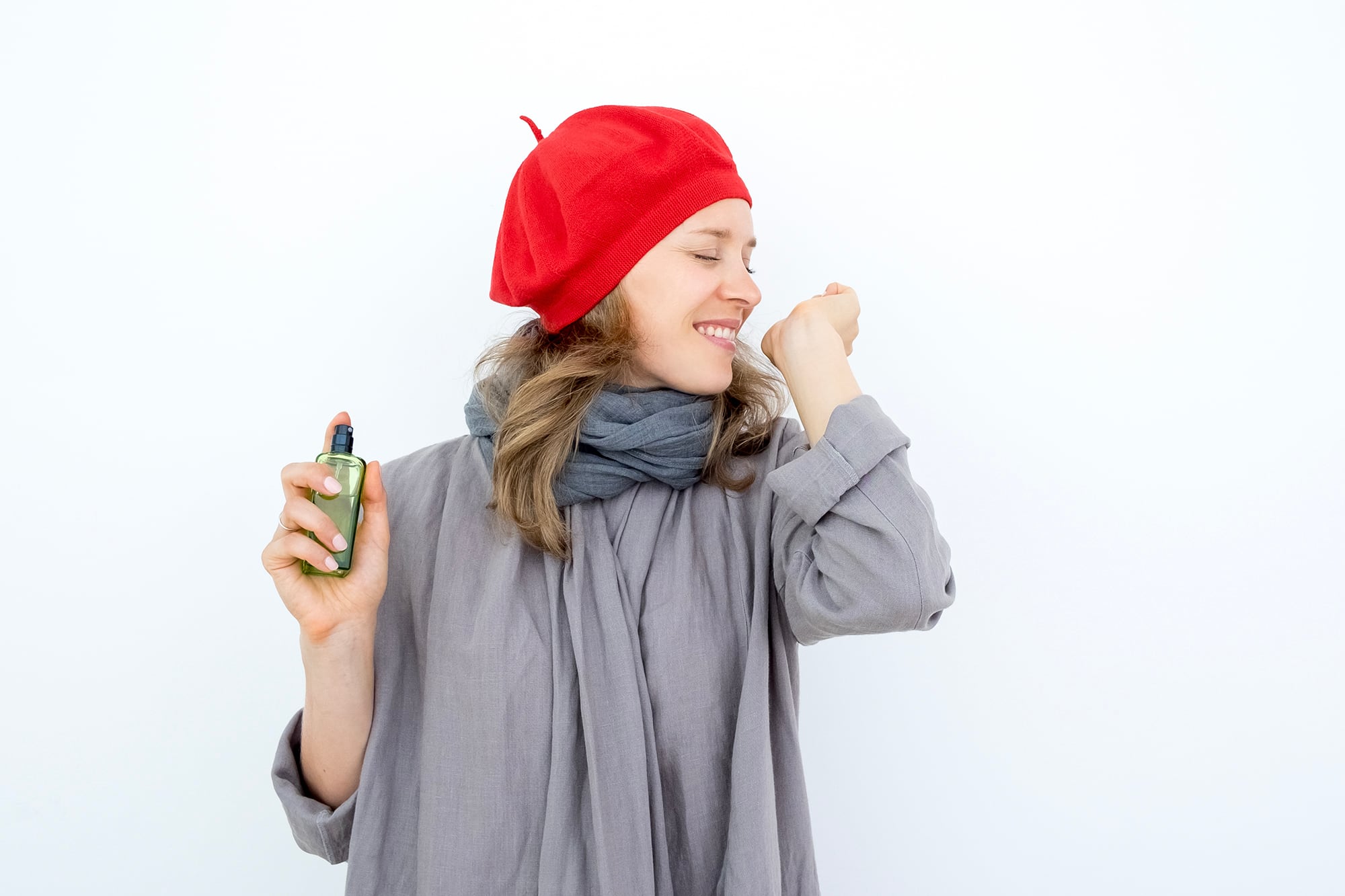 La versión en roll-on de Yara, de Ard Al Zaafaran, combina acordes florales y tropicales en un formato práctico y económico