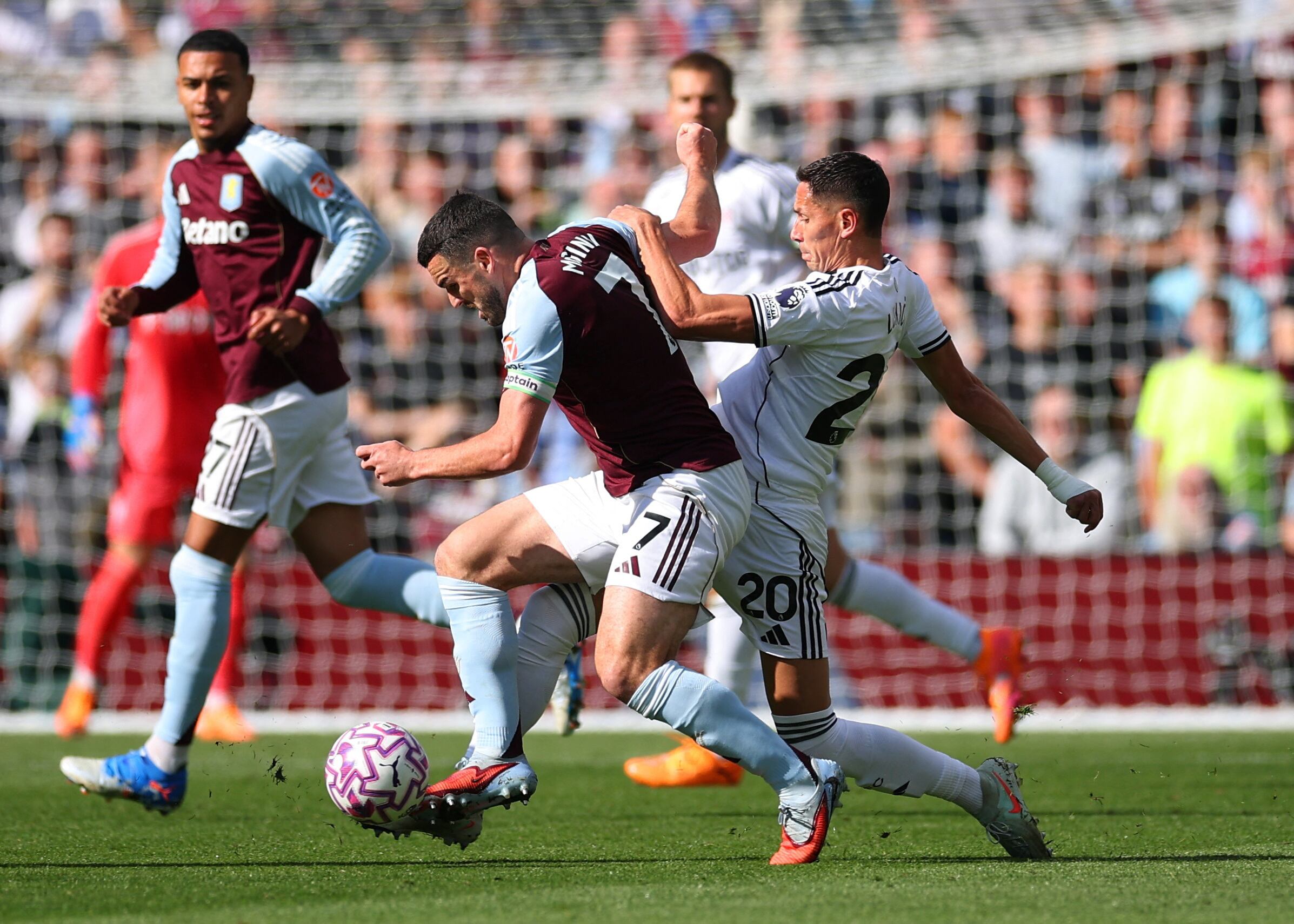 Aston Villa vs Fulham por la fecha 6 de la Premier League del 2025.