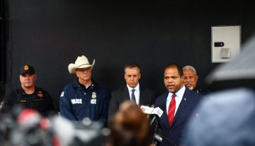 Tiroteo en un centro de detención de inmigrantes en Dallas: hay “múltiples” víctimas