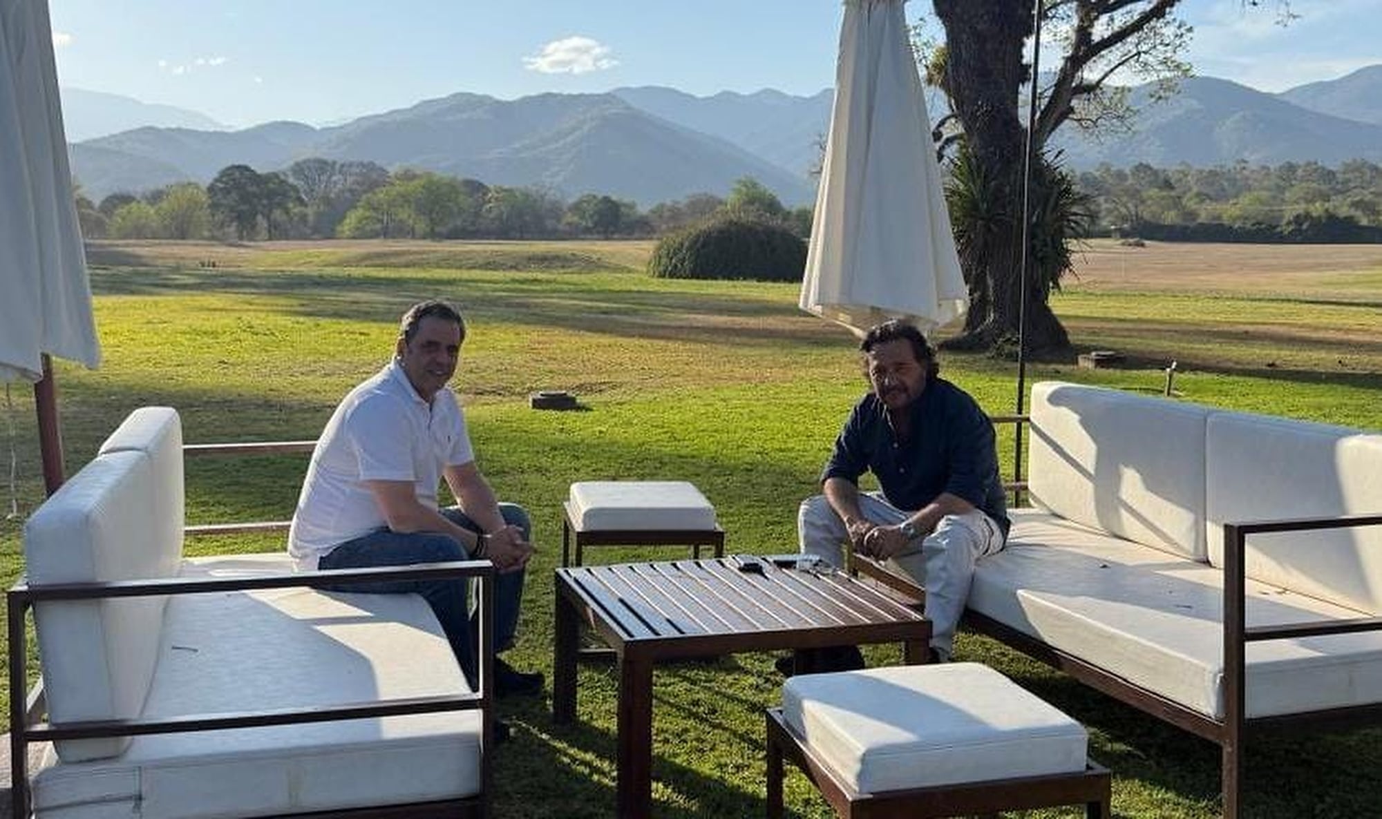Este sábado, el Ministro del Interior, Lisandro Catalán, compartió un encuentro con el Gobernador de Salta, Gustavo Sáenz, en el marco de una visita a la Provincia.