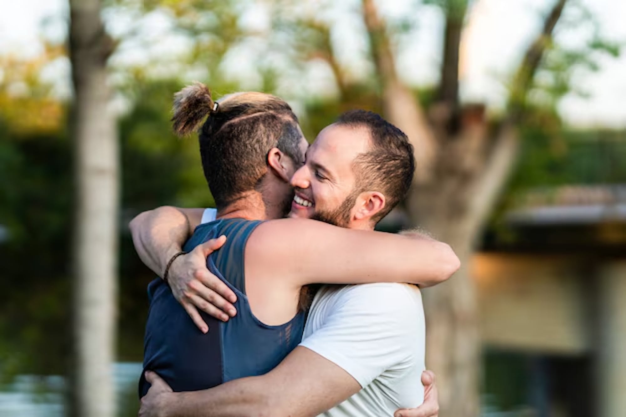 El saludo entre hombres en Argentina es con un beso afectuoso