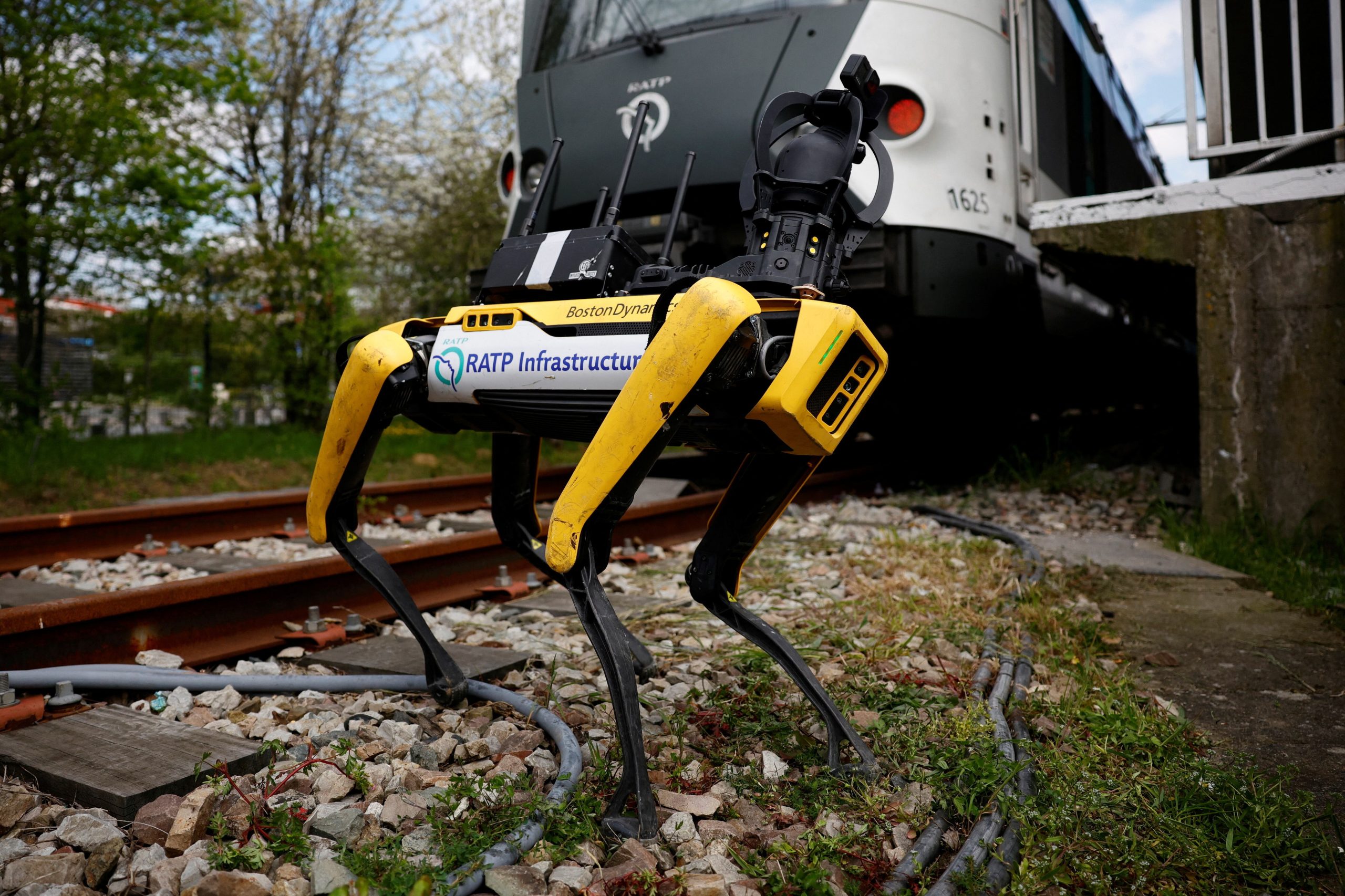 Estos progresos son fundamentales para un dispositivo que se emplea en sectores industriales, fábricas y para otras tareas que requieren precisión. (Foto: Reuters/Sarah Meyssonnier)