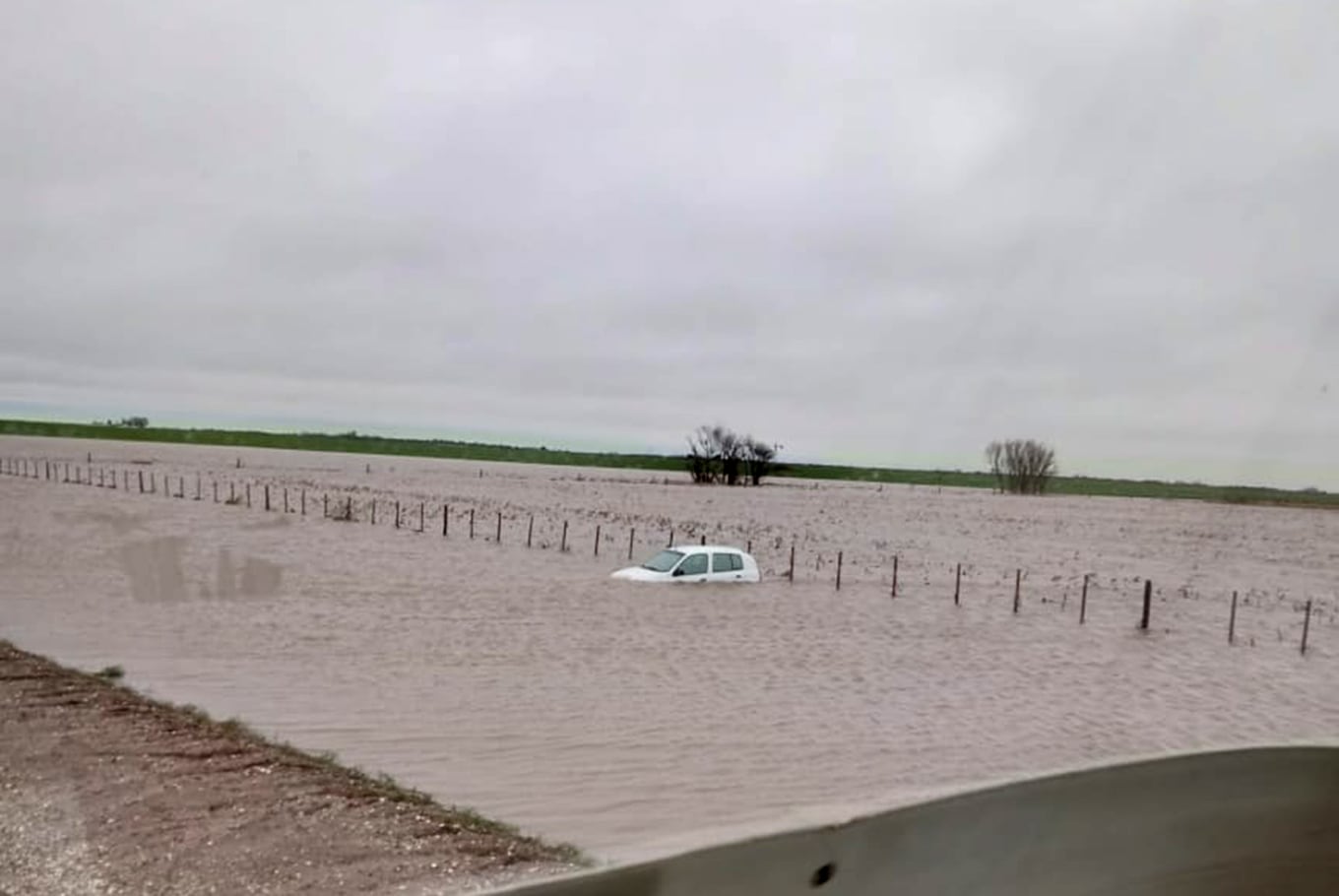 Campos anegados en La Pobladora, cerca de Las Varillas y de Pozo del Molle, Córdoba