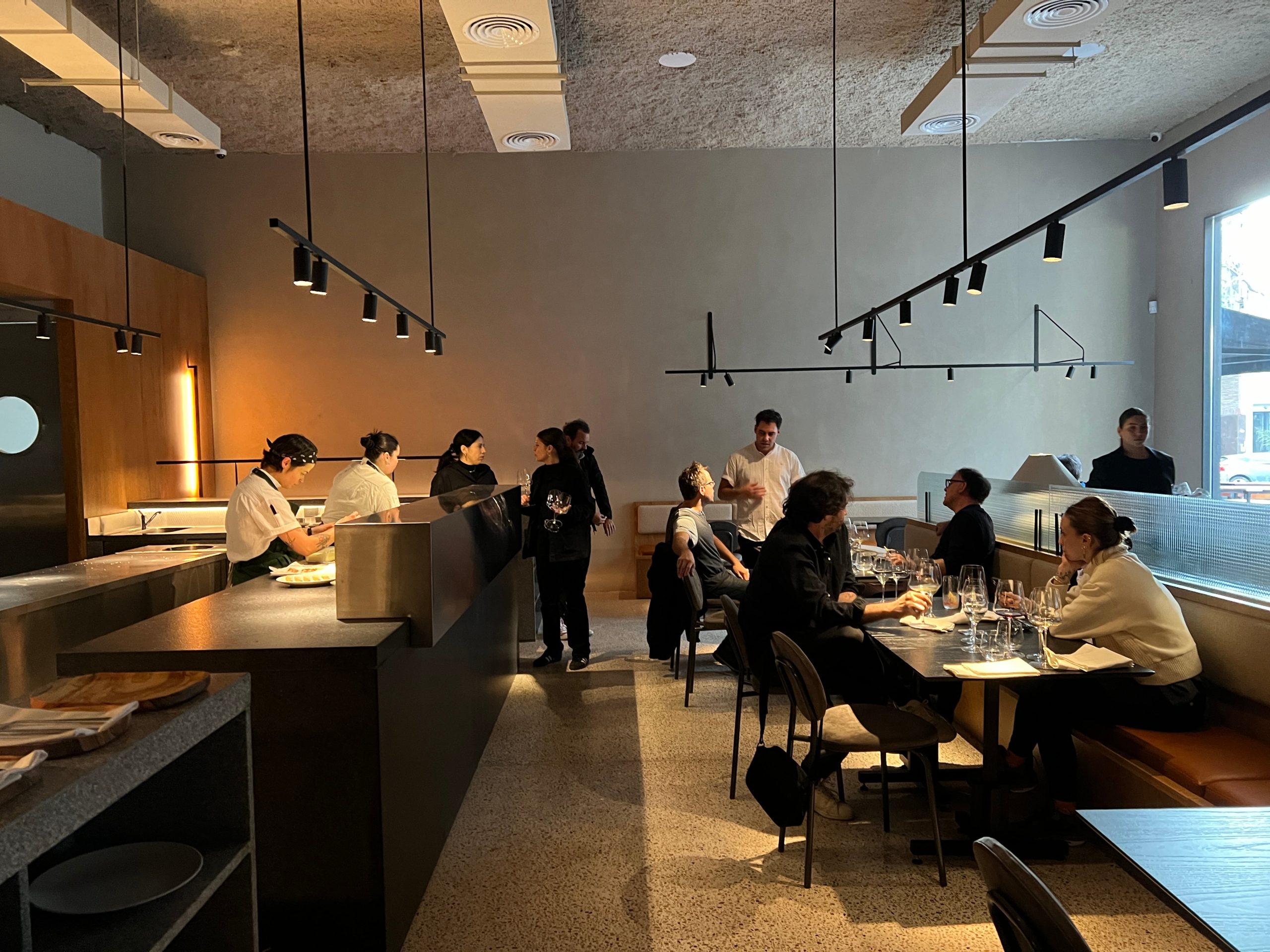 El salón de Ultramarinos, en pleno Barrio Chino
